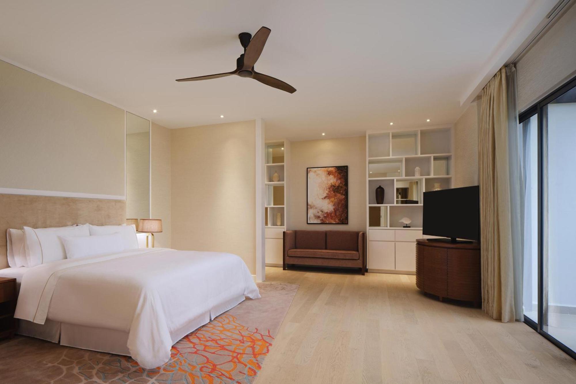 더 웨스틴 데사루 코스트 리조트 외부 사진 A bedroom at the hotel