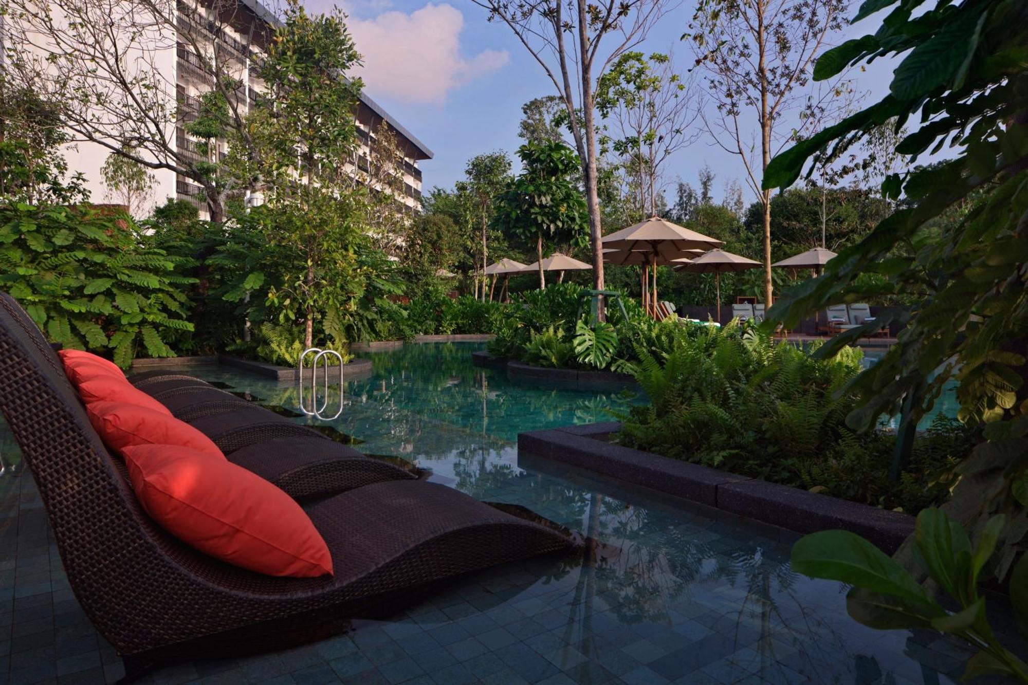 더 웨스틴 데사루 코스트 리조트 외부 사진 The swimming pool at the resort