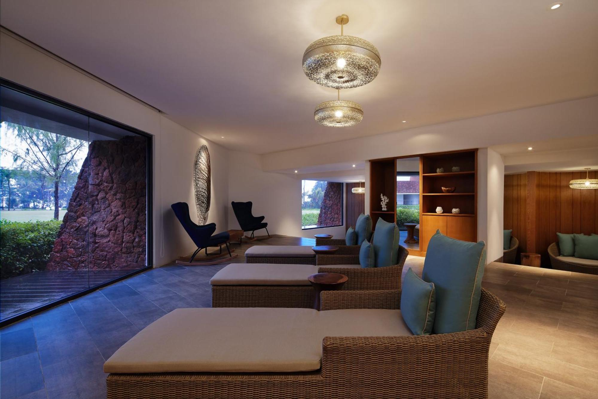더 웨스틴 데사루 코스트 리조트 외부 사진 The Spa at The Westin Hyderabad
