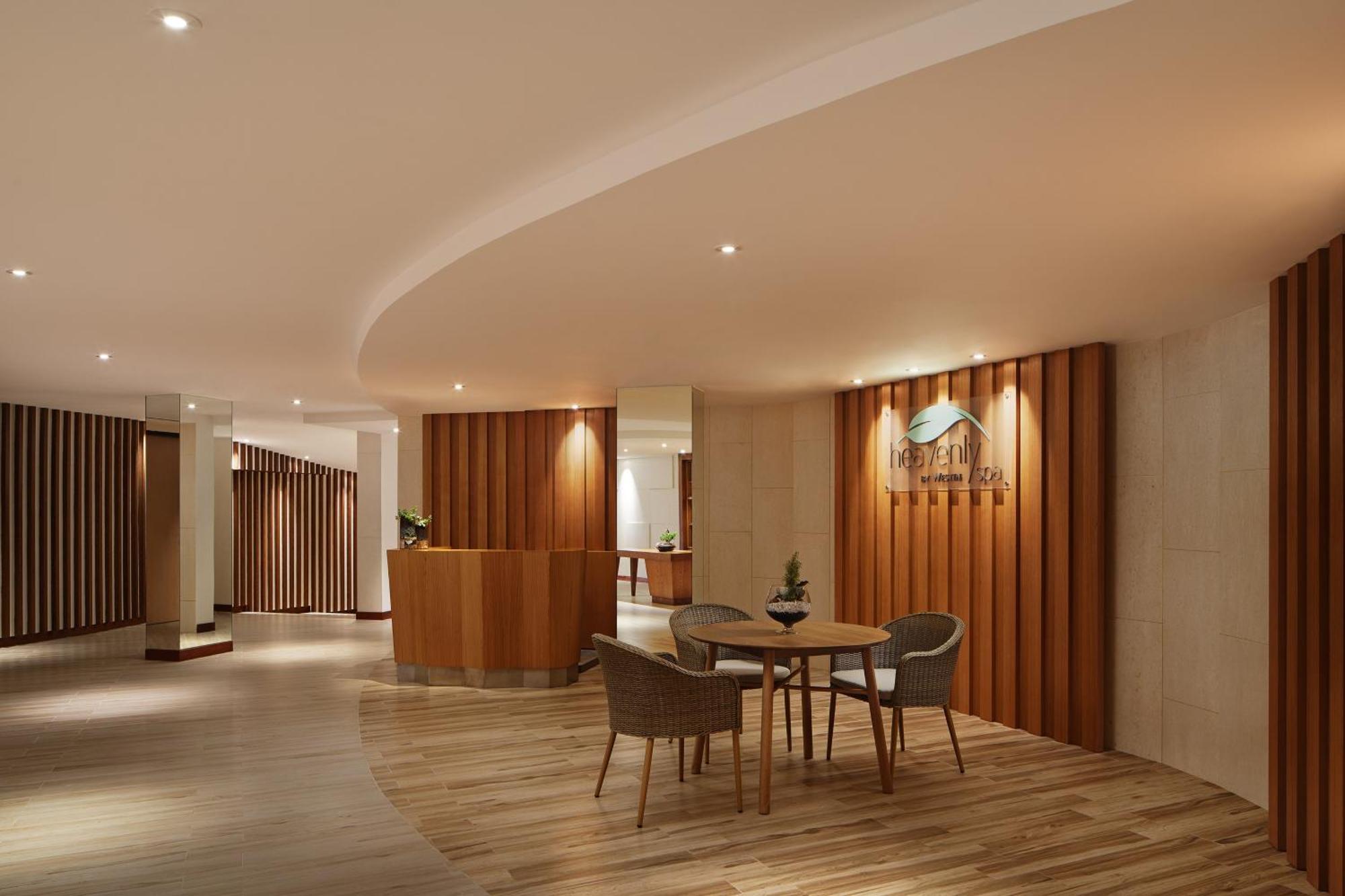 더 웨스틴 데사루 코스트 리조트 외부 사진 The interior of the hotel